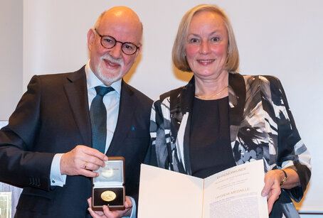 Laureate Hygieia Medal 2020 - Martin Exner (left), Ursel Heudorf (right)